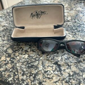 Maui Jim woman sunglasses